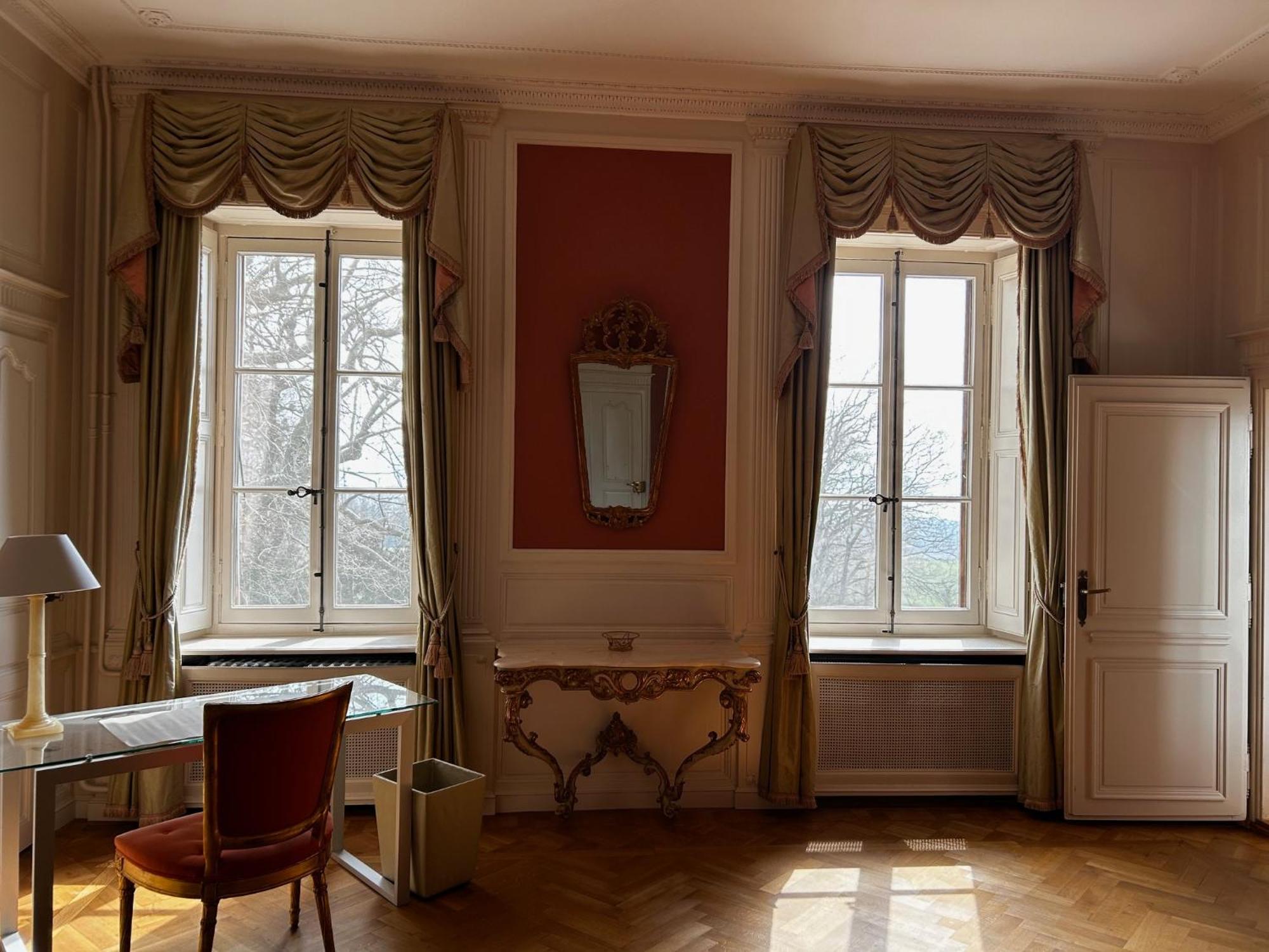 Le Chateau Lavigny Esterno foto